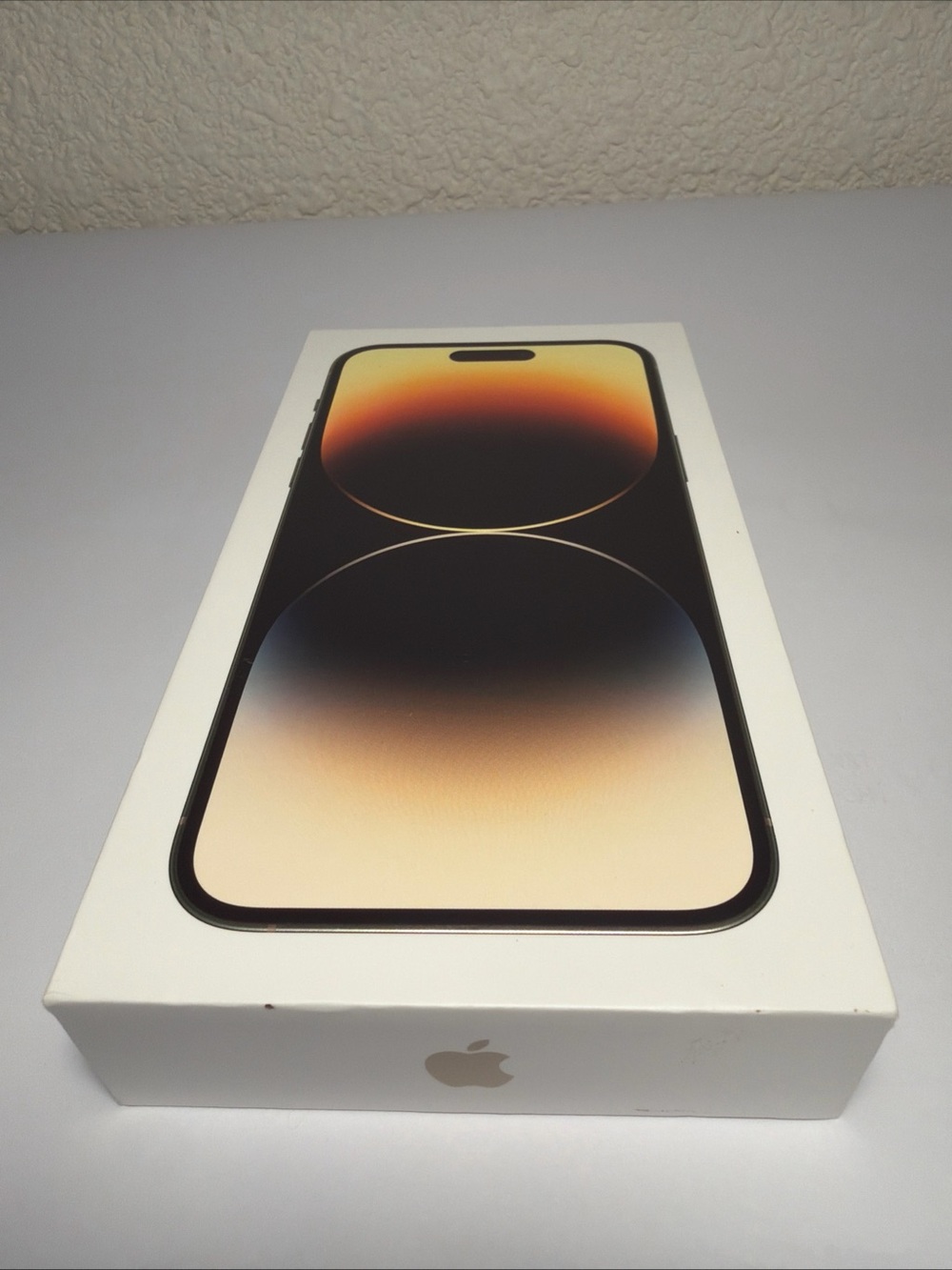 Apple iPhone (Gold Gradient) Boxed Packaging